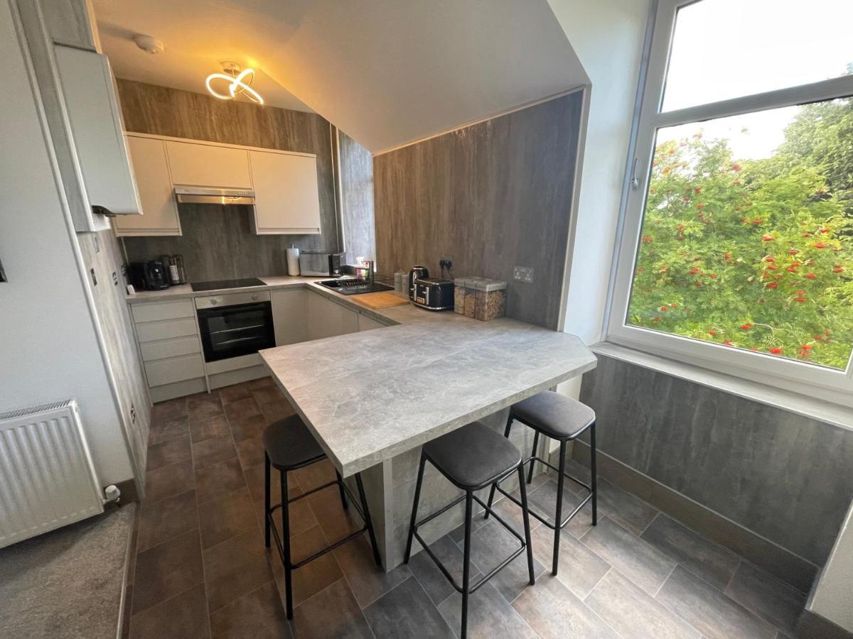 Crown Aros Beag, Ultra City Central 2 Bedroom Apartment With Free Parking Onsite Ίνβερνες Εξωτερικό φωτογραφία
