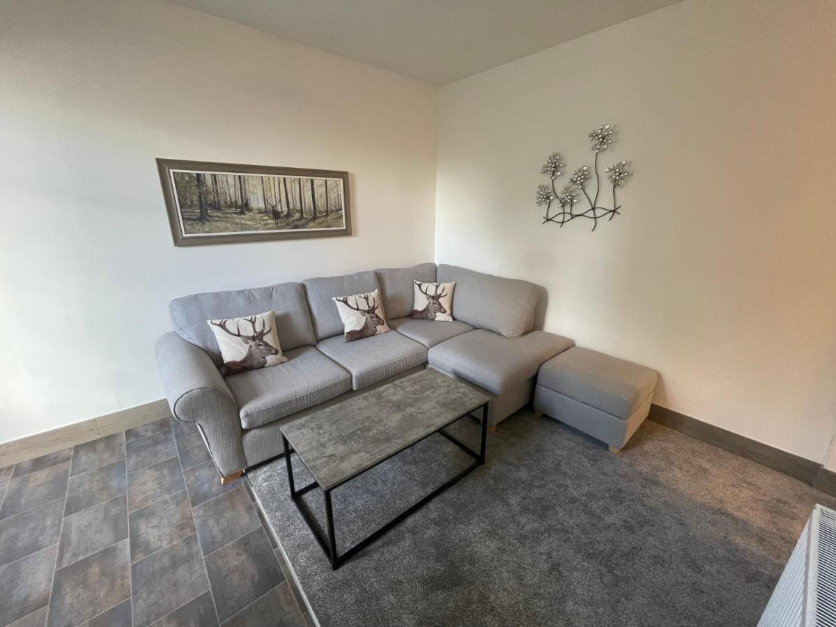 Crown Aros Beag, Ultra City Central 2 Bedroom Apartment With Free Parking Onsite Ίνβερνες Εξωτερικό φωτογραφία